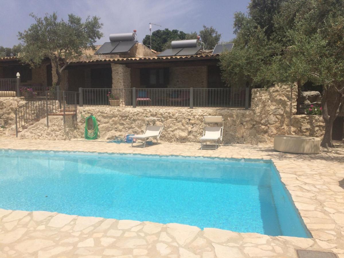 Agriturismo Roba Degli Ulivi Villa Агридженто Екстериор снимка